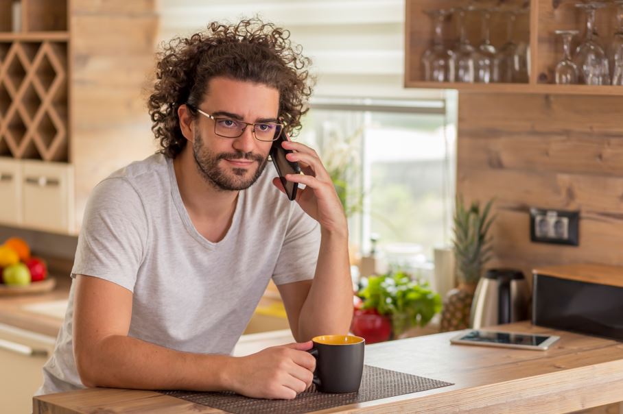 amministratore di condominio non risponde al telefono