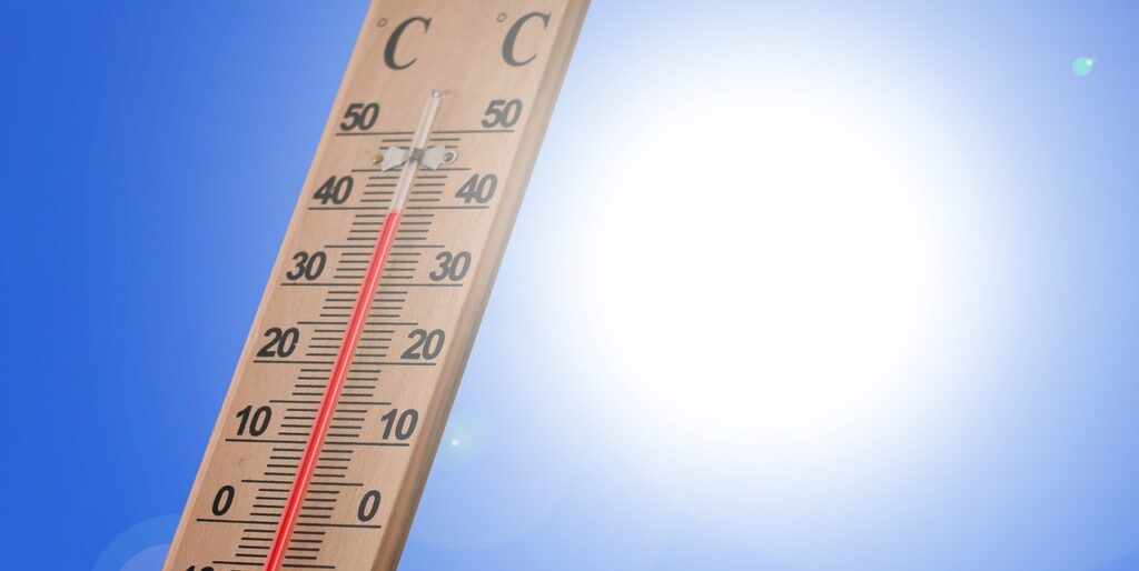 10 Strategie Efficaci per Sconfiggere il Caldo in Casa